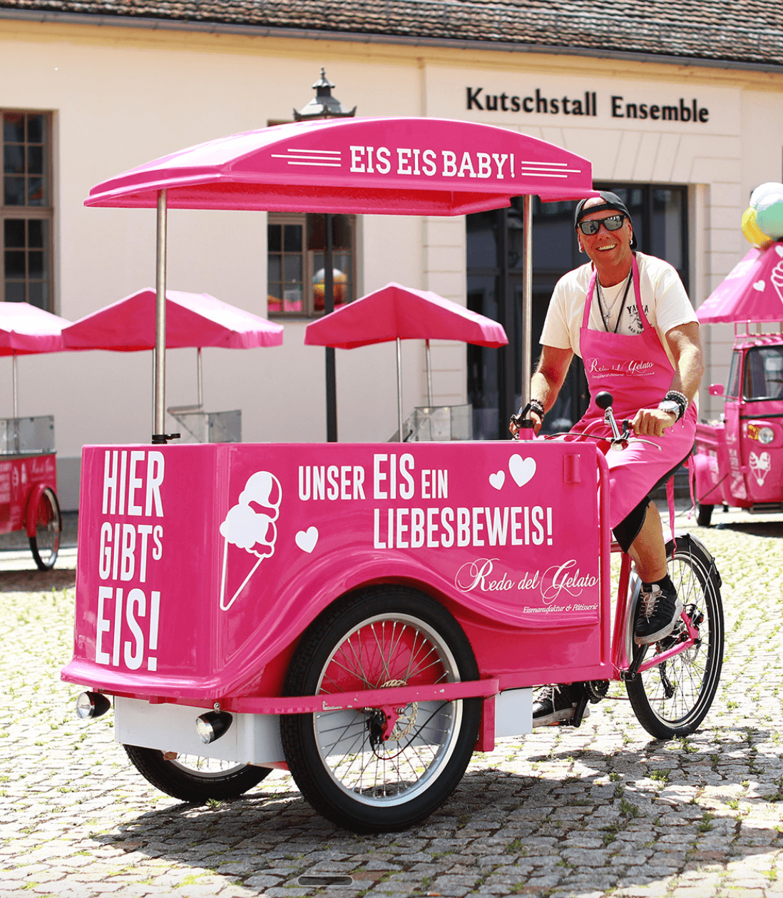René Dost auf dem Redo Eis Lastenrad